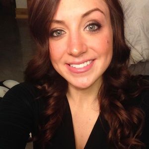 Meet your Posher, Mallory